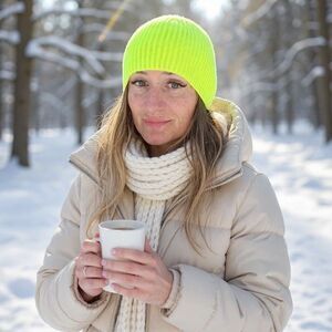 Jumper 1234 100% Cashmere Beanie Hat in Neon Like Green Yellow Bright